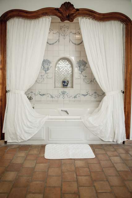 The Bastide de Moustiers - Moustiers-Sainte-Marie - Ducasse Hospitalité - Bathroom